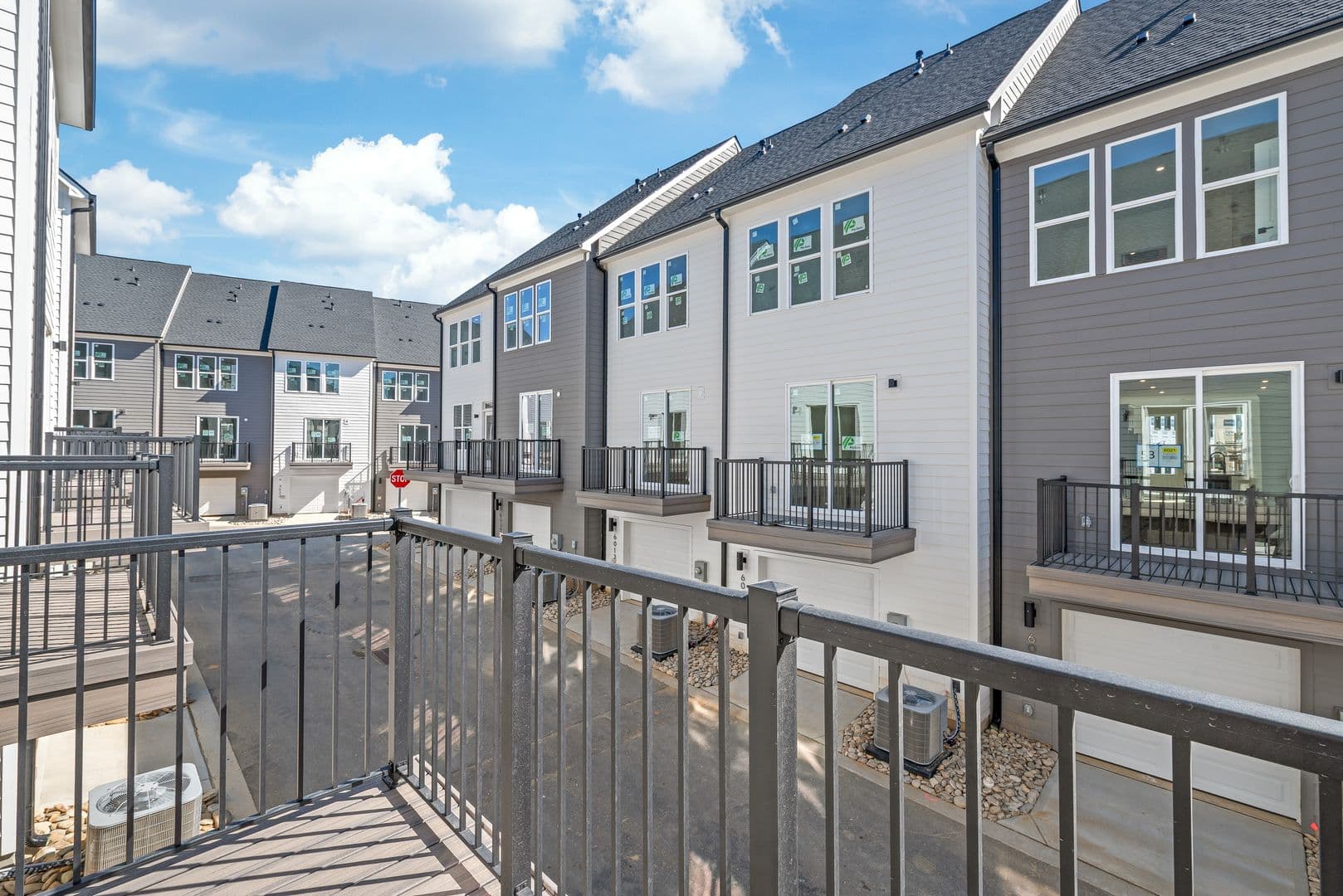 Charlotte Townhome: 425 Blairhill Road