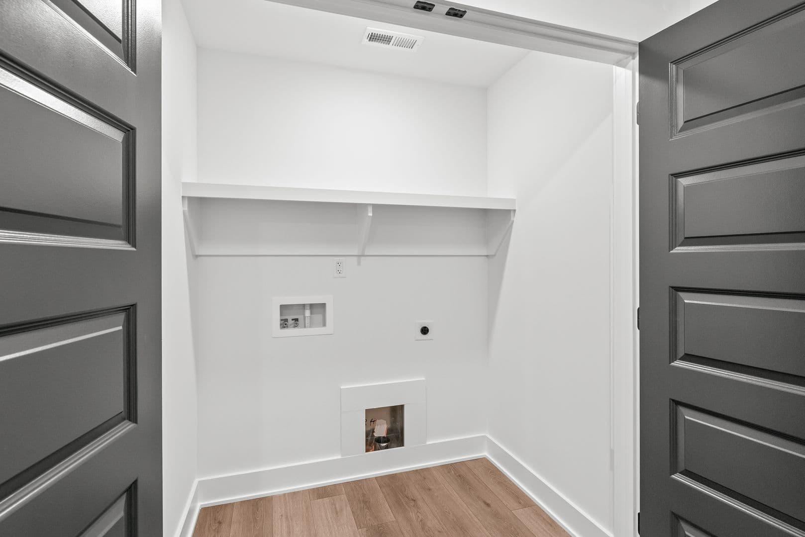 Charlotte Townhome: 2023 Wilson Ave