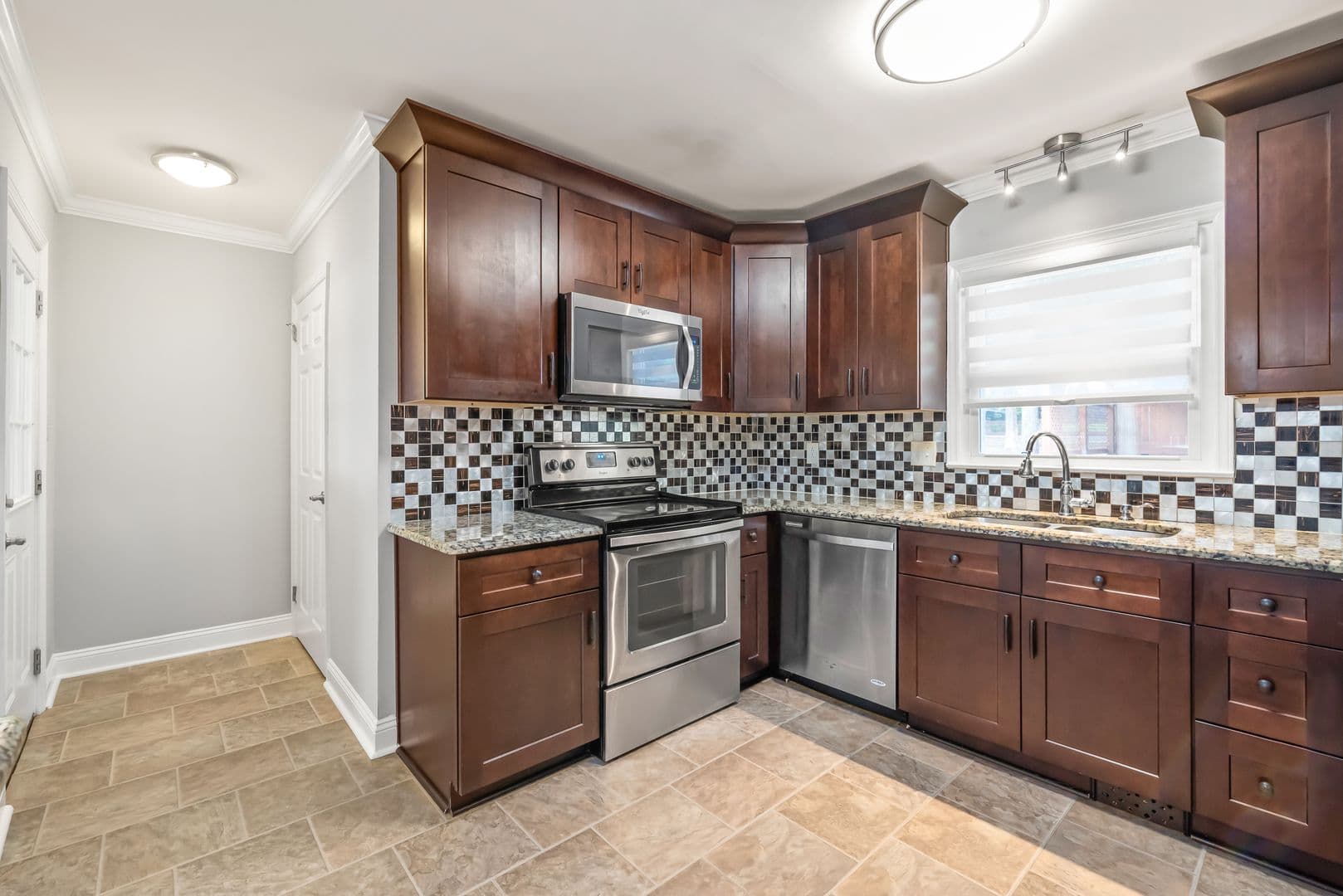 Charlotte House: 2600 E Providence Drive