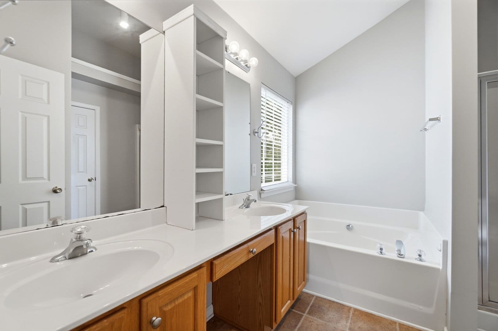 Charlotte House: 14801 Asheton Creek Drive