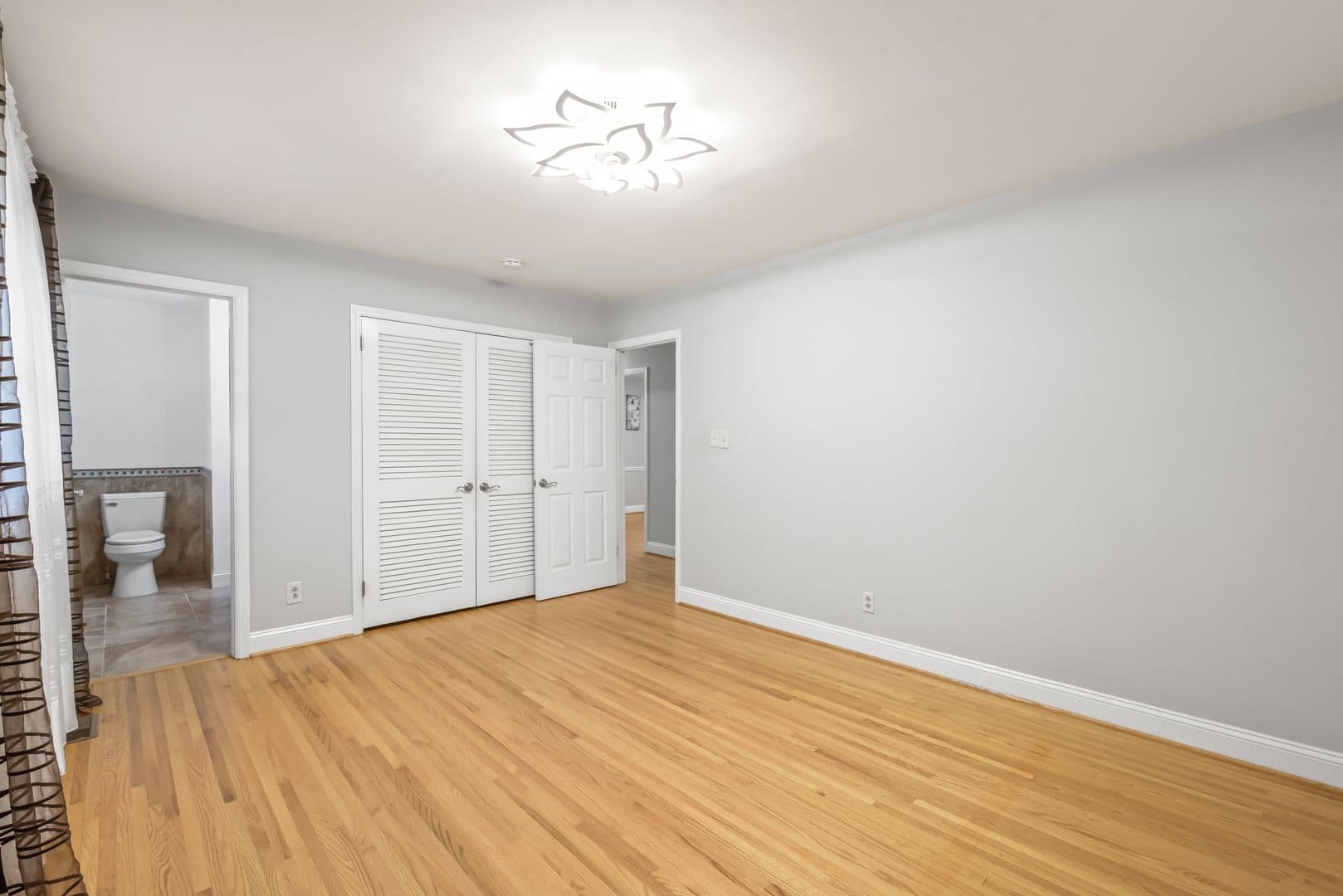 Charlotte House: 2600 E Providence Drive