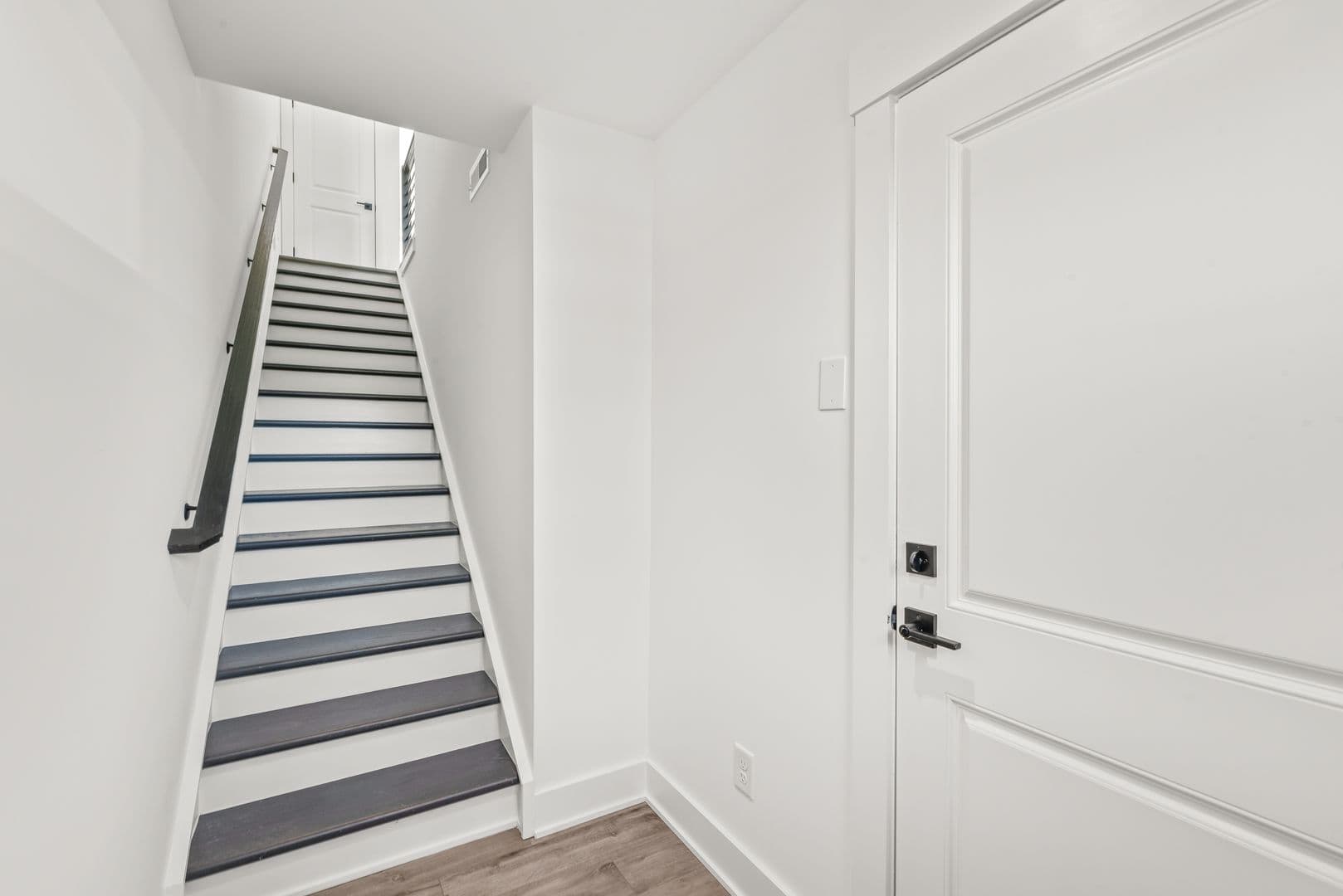 Charlotte Townhome: 425 Blairhill Road