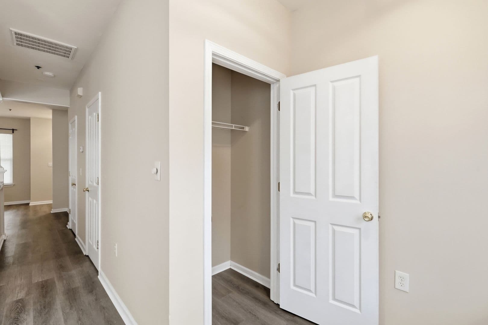Charlotte Townhome: 614 E 9th Street