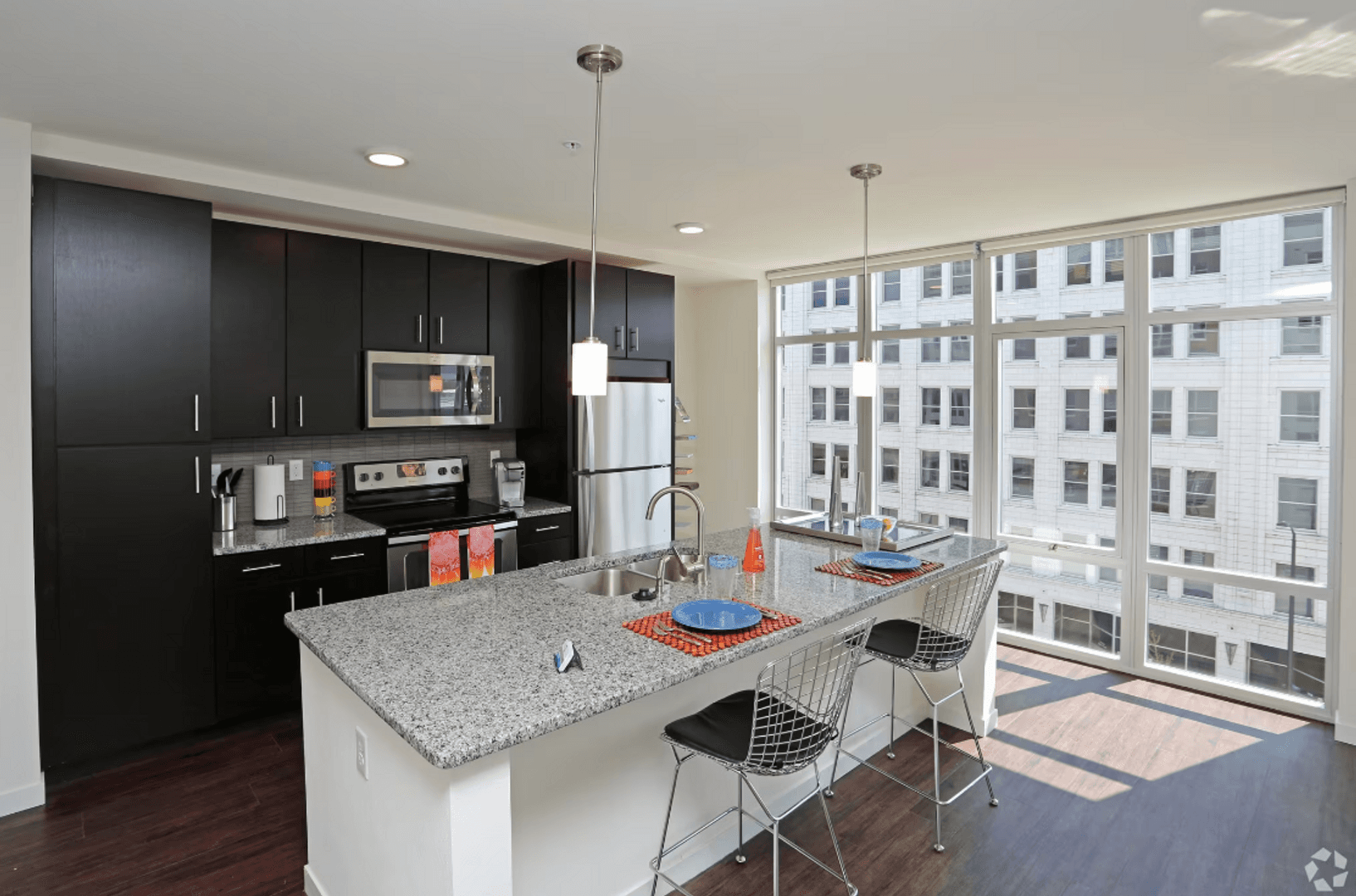 Green Bay Apartment: 115 E. Walnut Street