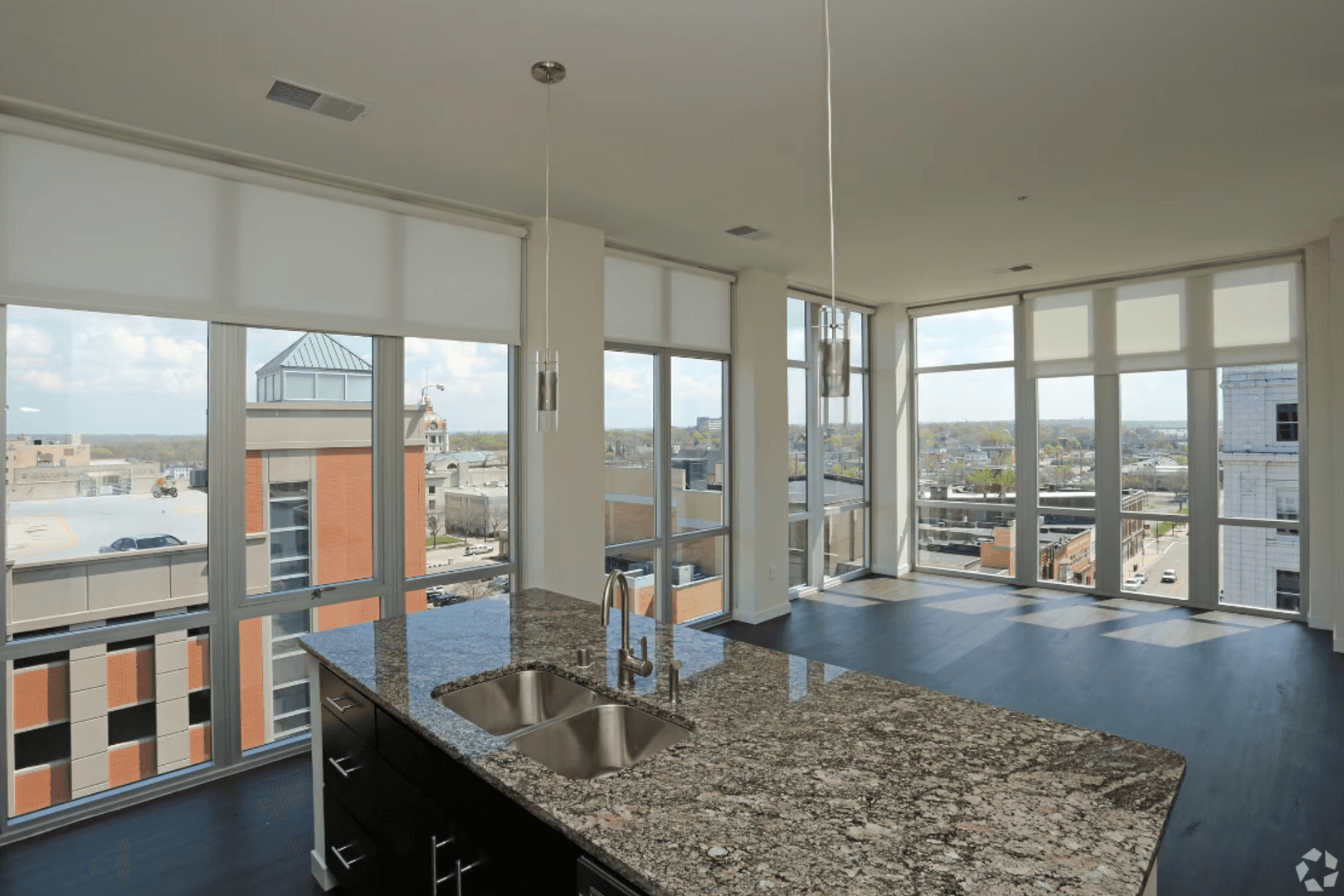 Green Bay Apartment: 115 E. Walnut Street