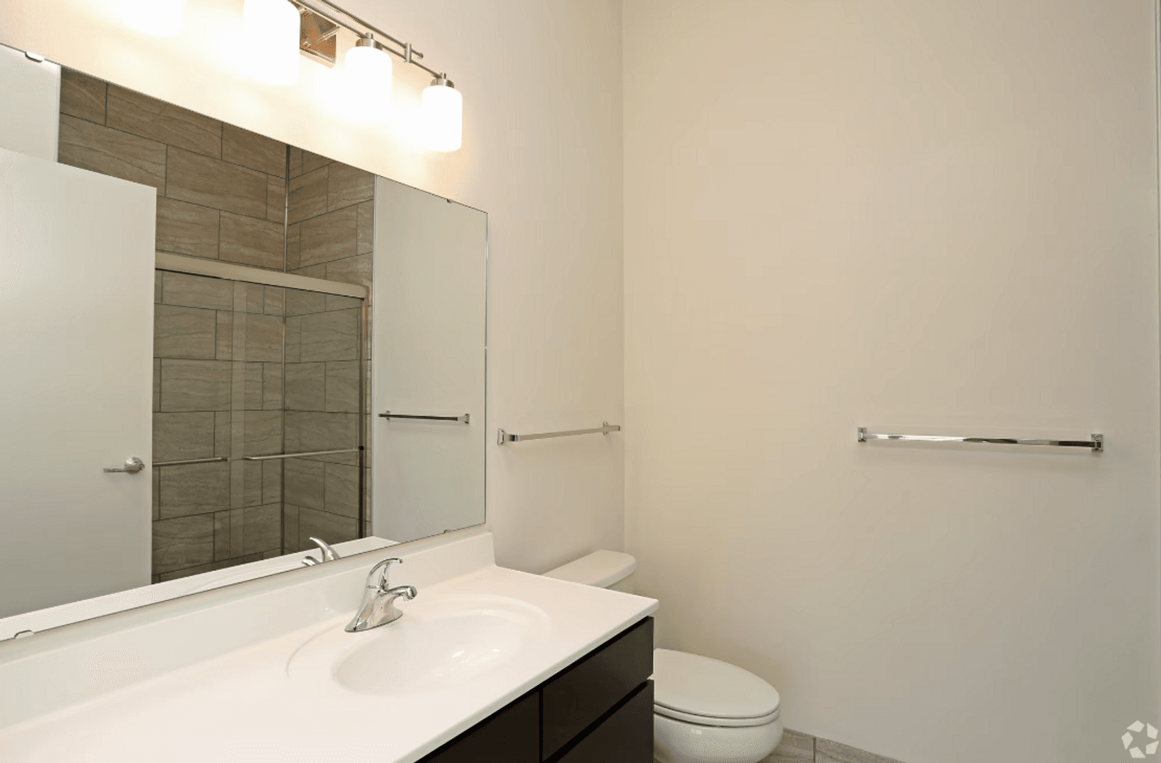 Green Bay Apartment: 115 E. Walnut Street