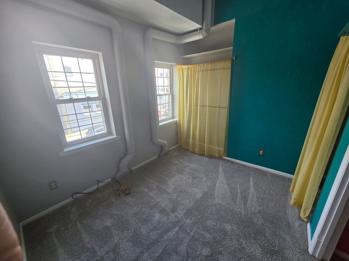 Pittsburgh House: 18 S 13th Street