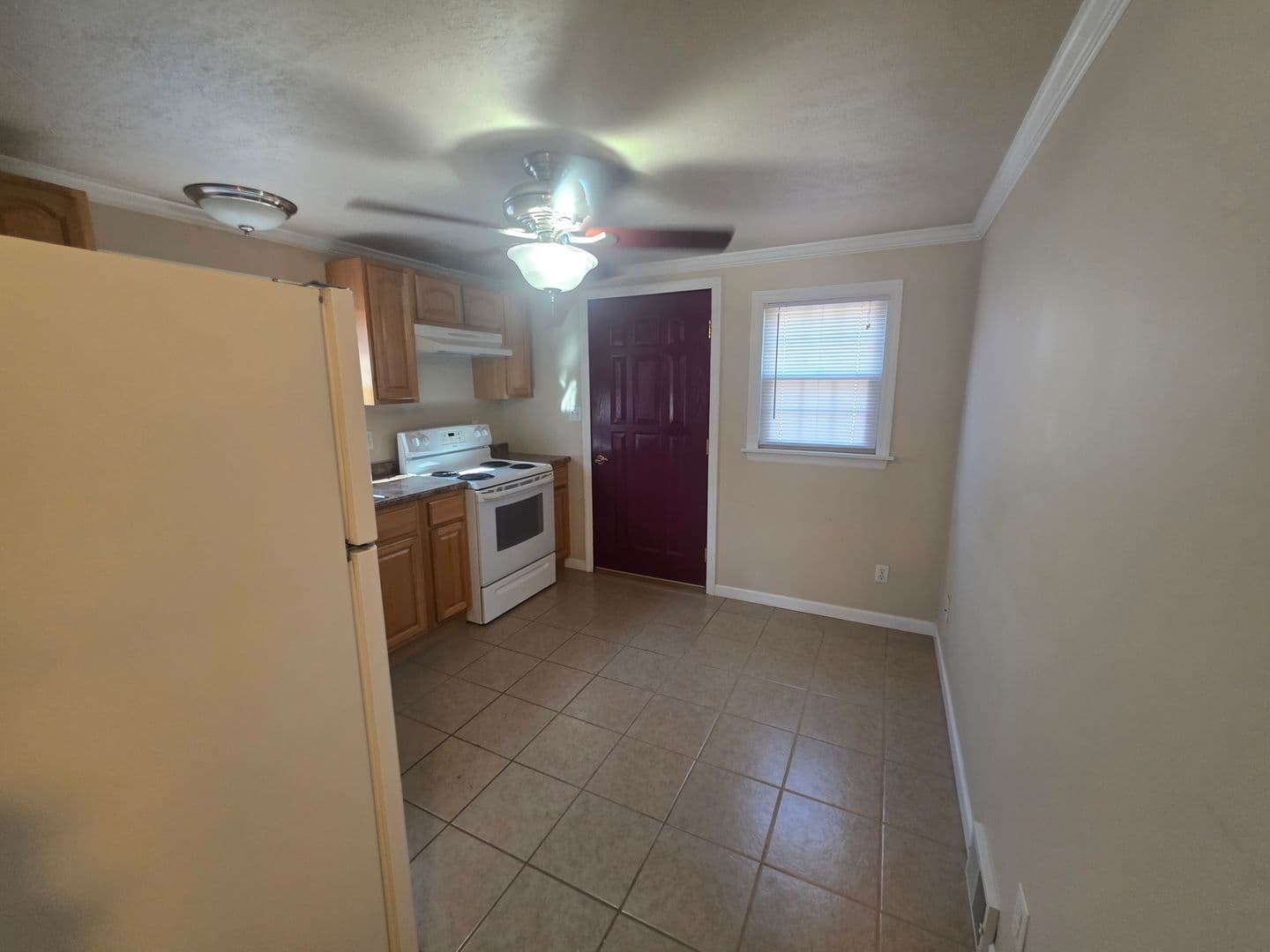 Pittsburgh Apartment: 7408 Yale Avenue