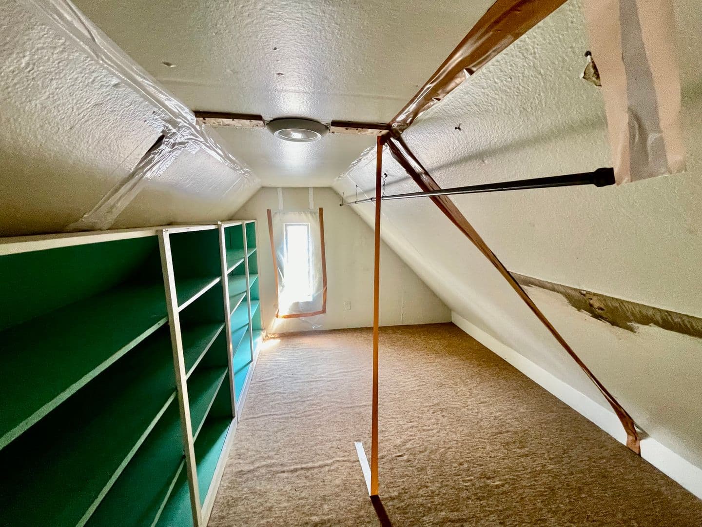 Pittsburgh Apartment: 1939 Crafton Blvd