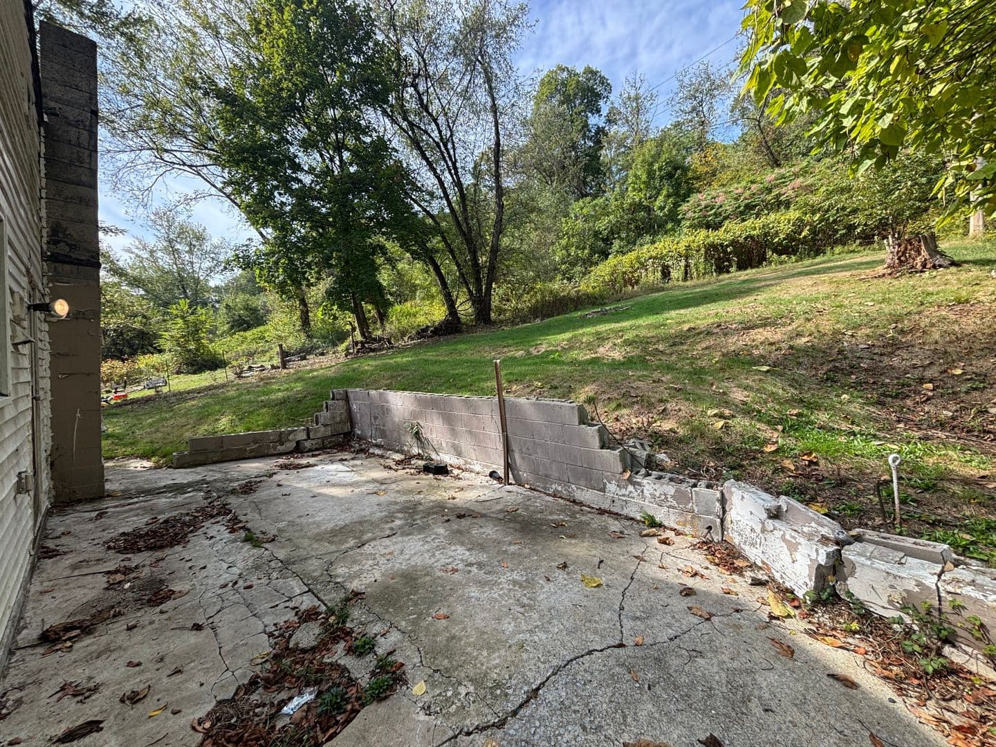Beaver Falls House: 1813 West Avenue