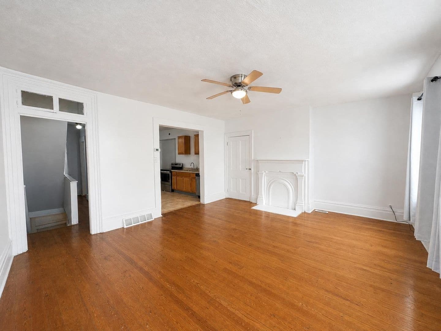 Pittsburgh Apartment: 1822 Niggel Street