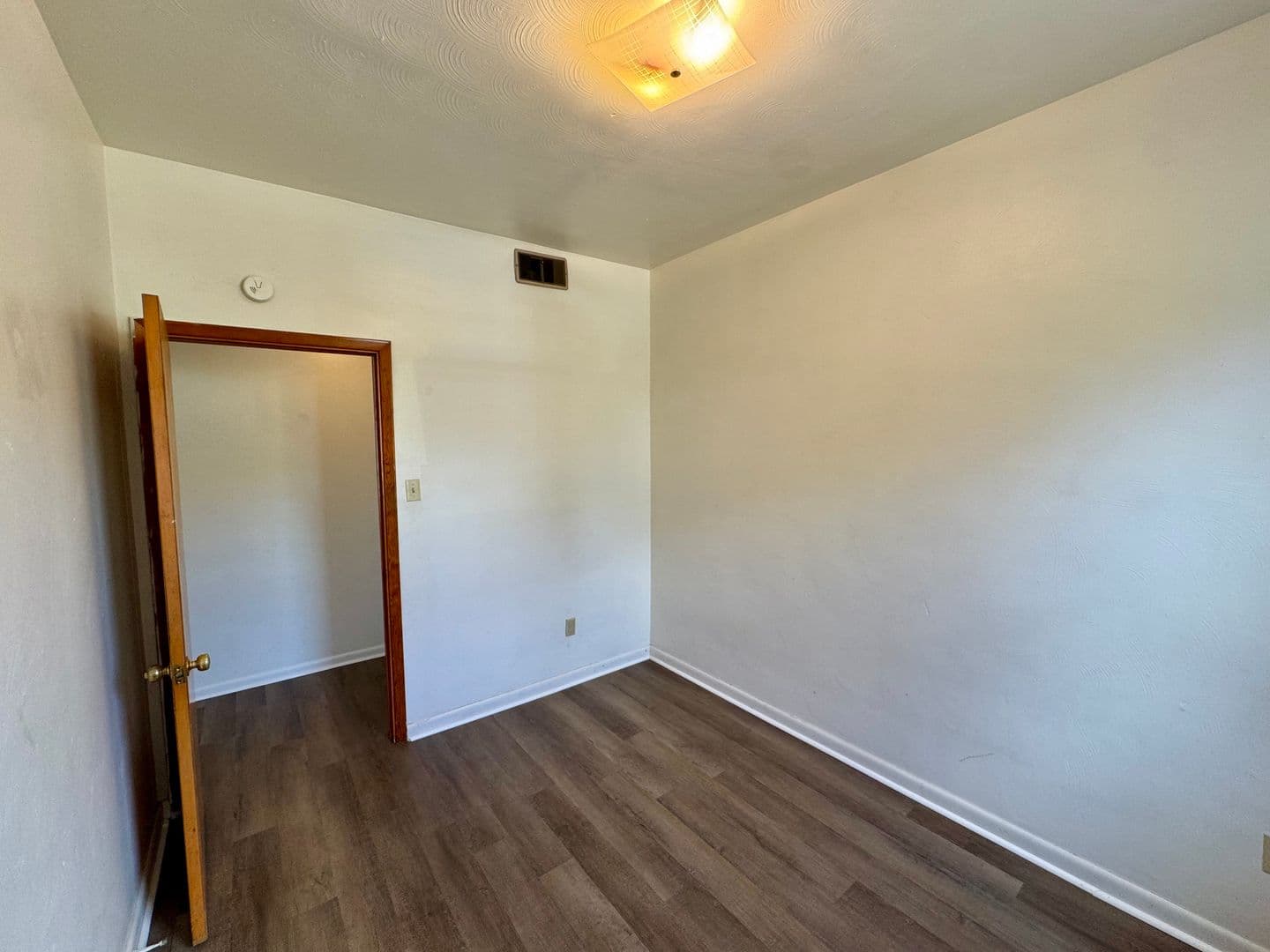 Cheswick Apartment: 212 North Highland Avenue