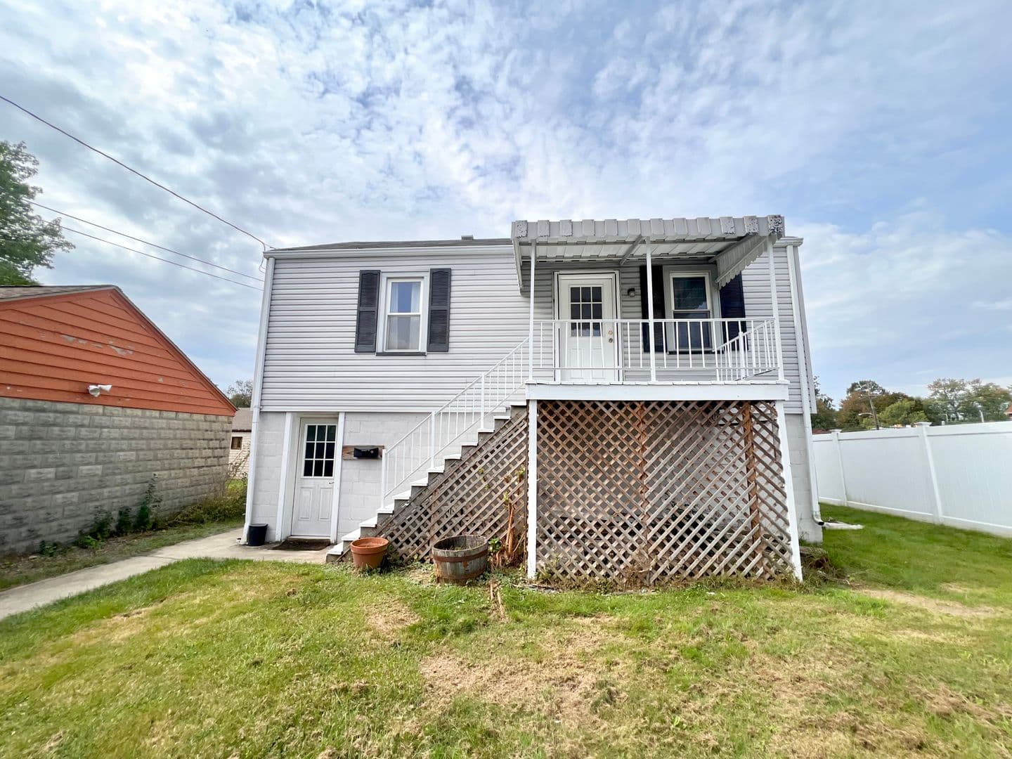 Beaver Falls House: 3609 College Avenue, Rear