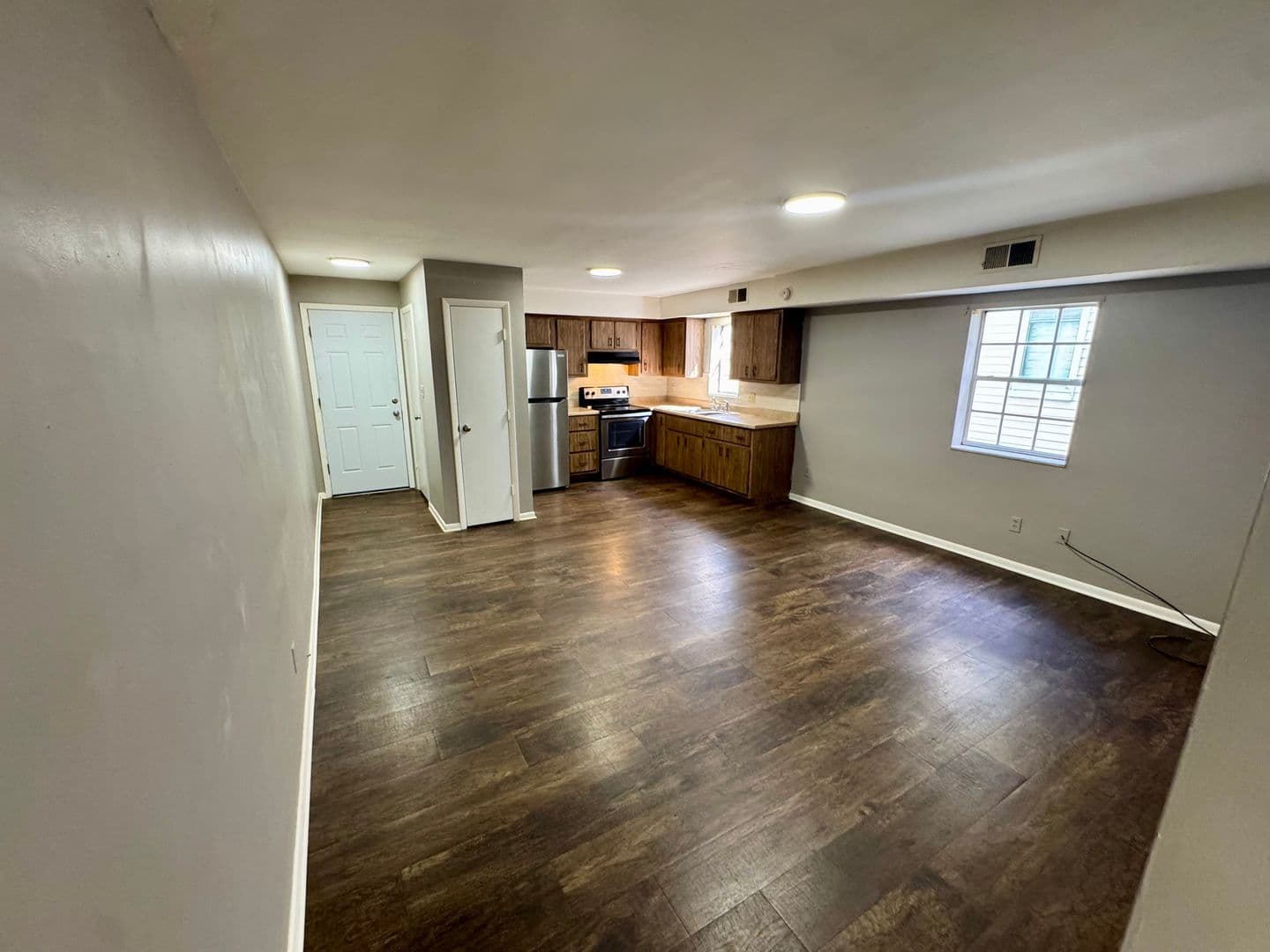 New Kensington Apartment: 542 5th Avenue