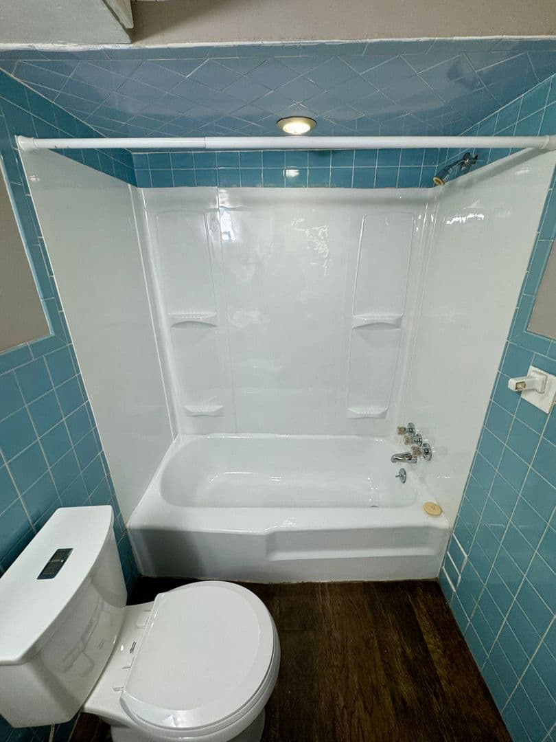 New Kensington Apartment: 542 5th Avenue