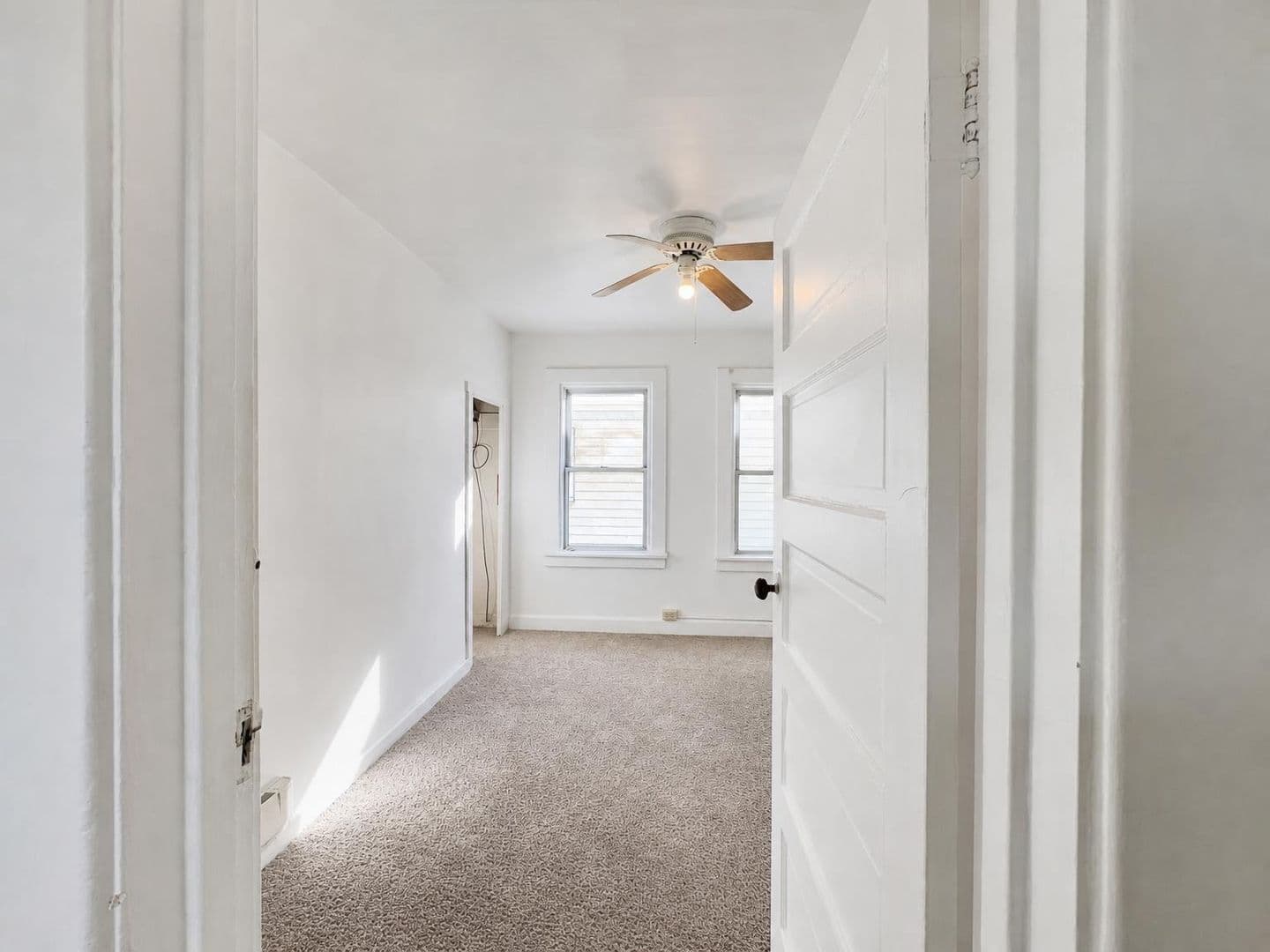 New Kensington Apartment: 1613 Fourth Avenue