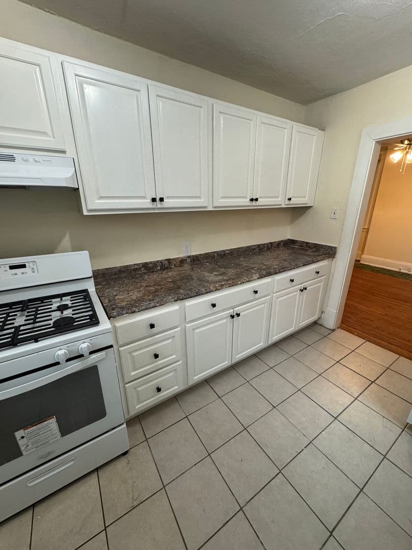 Pittsbugh Apartment: 2450 Starkamp Street