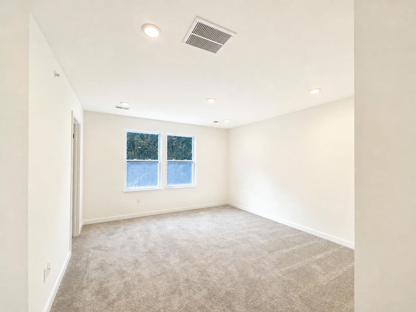 Imperial House: 1806 Canterbury Drive