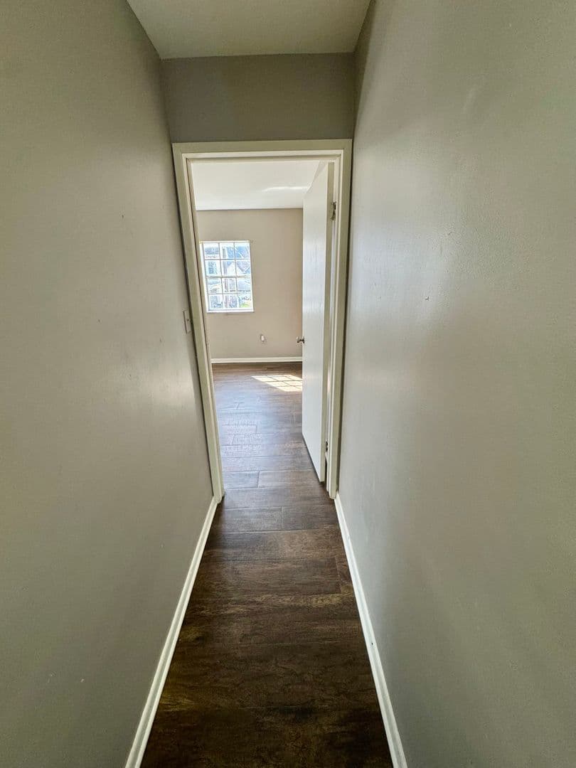 New Kensington Apartment: 542 5th Avenue