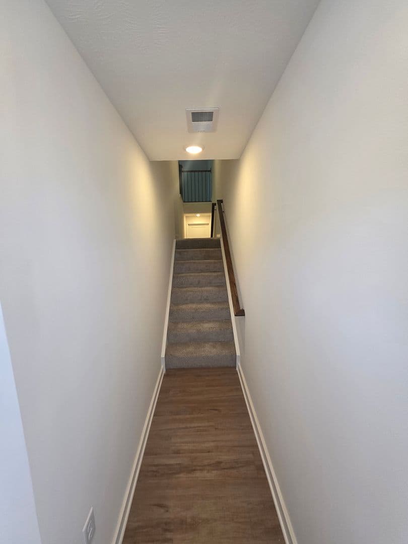 Imperial House: 1806 Canterbury Drive
