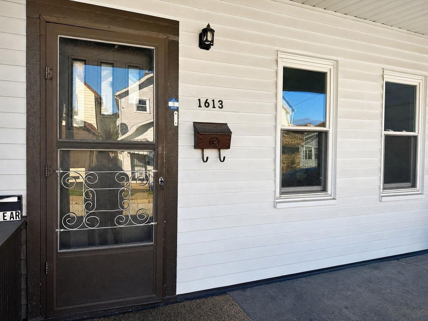 New Kensington Apartment: 1613 Fourth Avenue