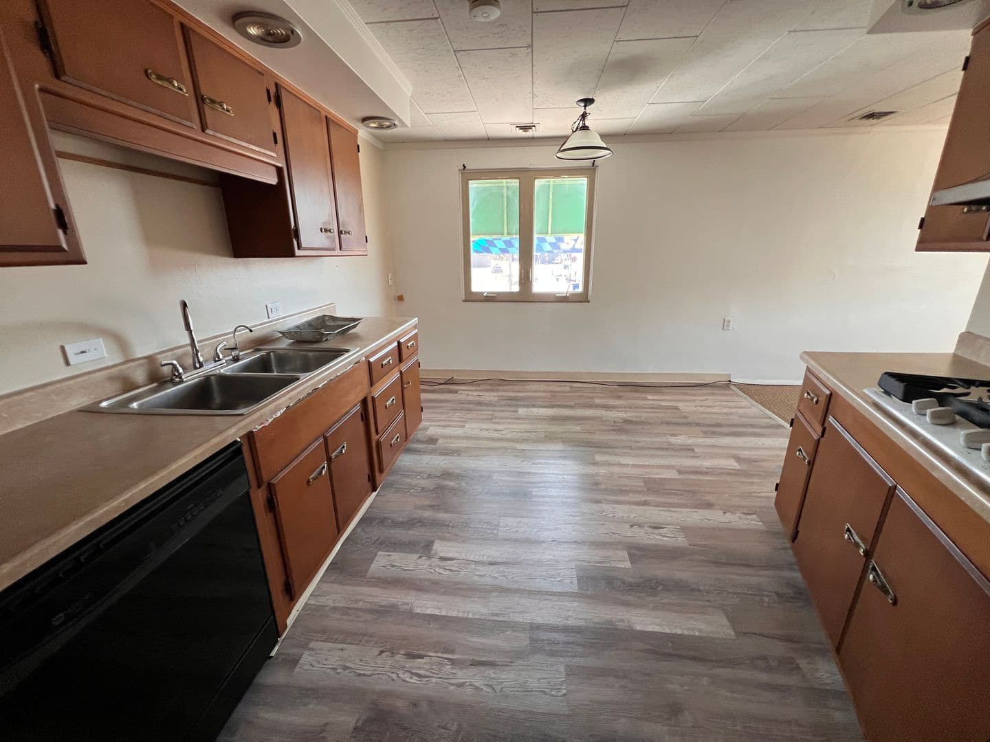 Ambridge Apartment: 810 Merchant Street