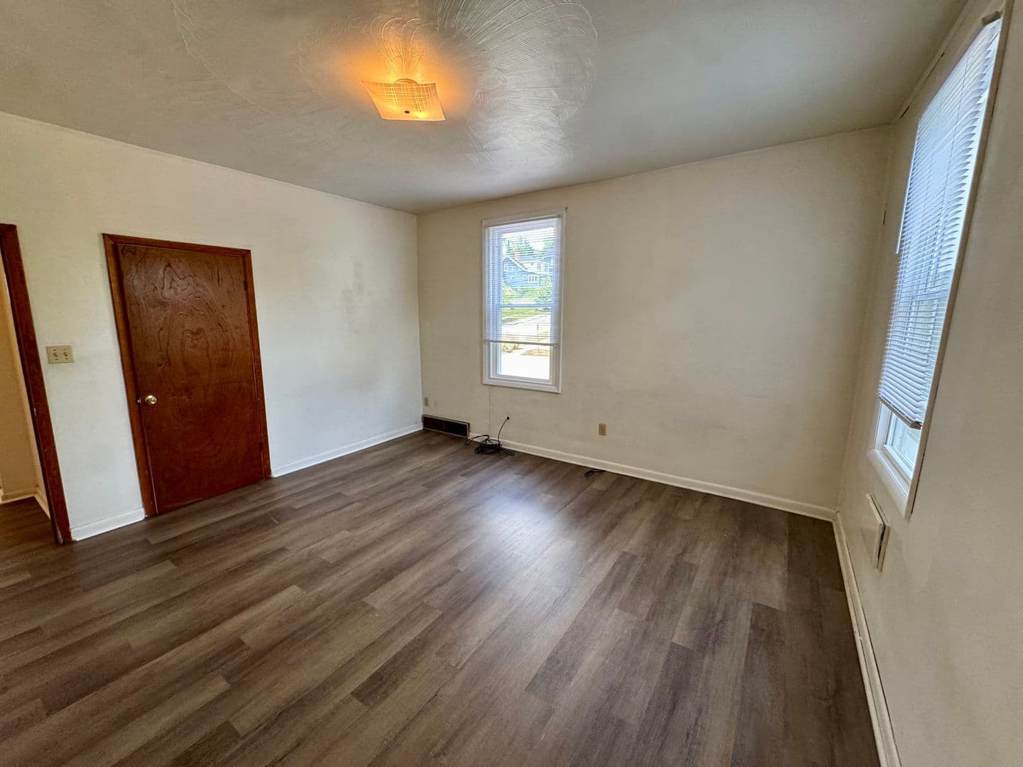 Cheswick Apartment: 212 North Highland Avenue