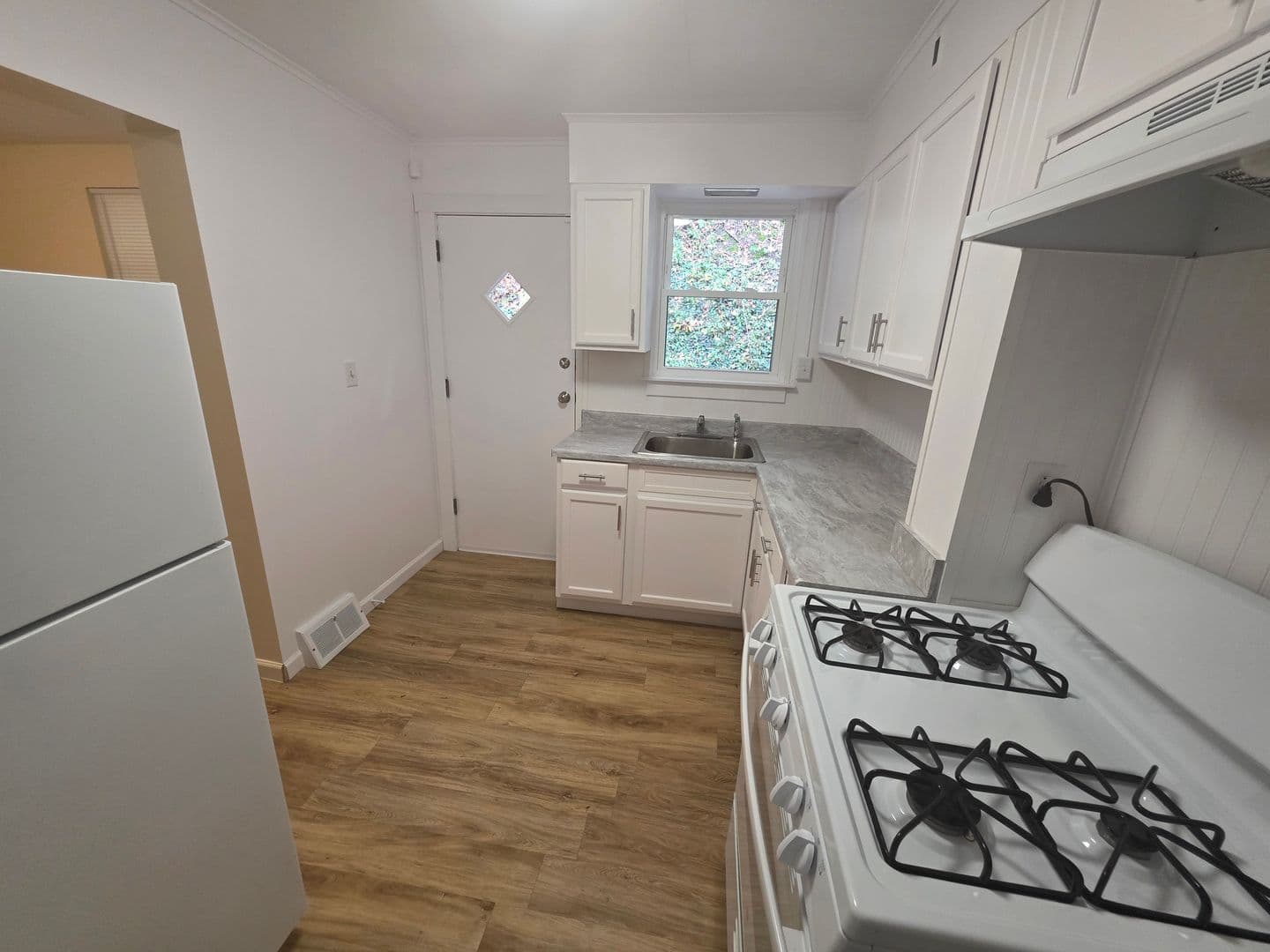 Clairton House: 821 N 6th Street