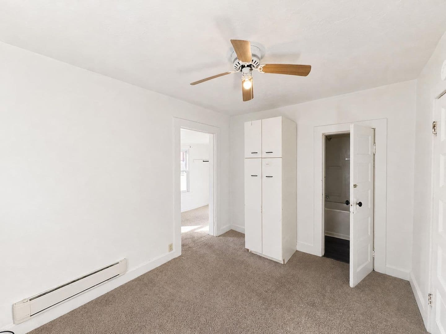 New Kensington Apartment: 1613 Fourth Avenue