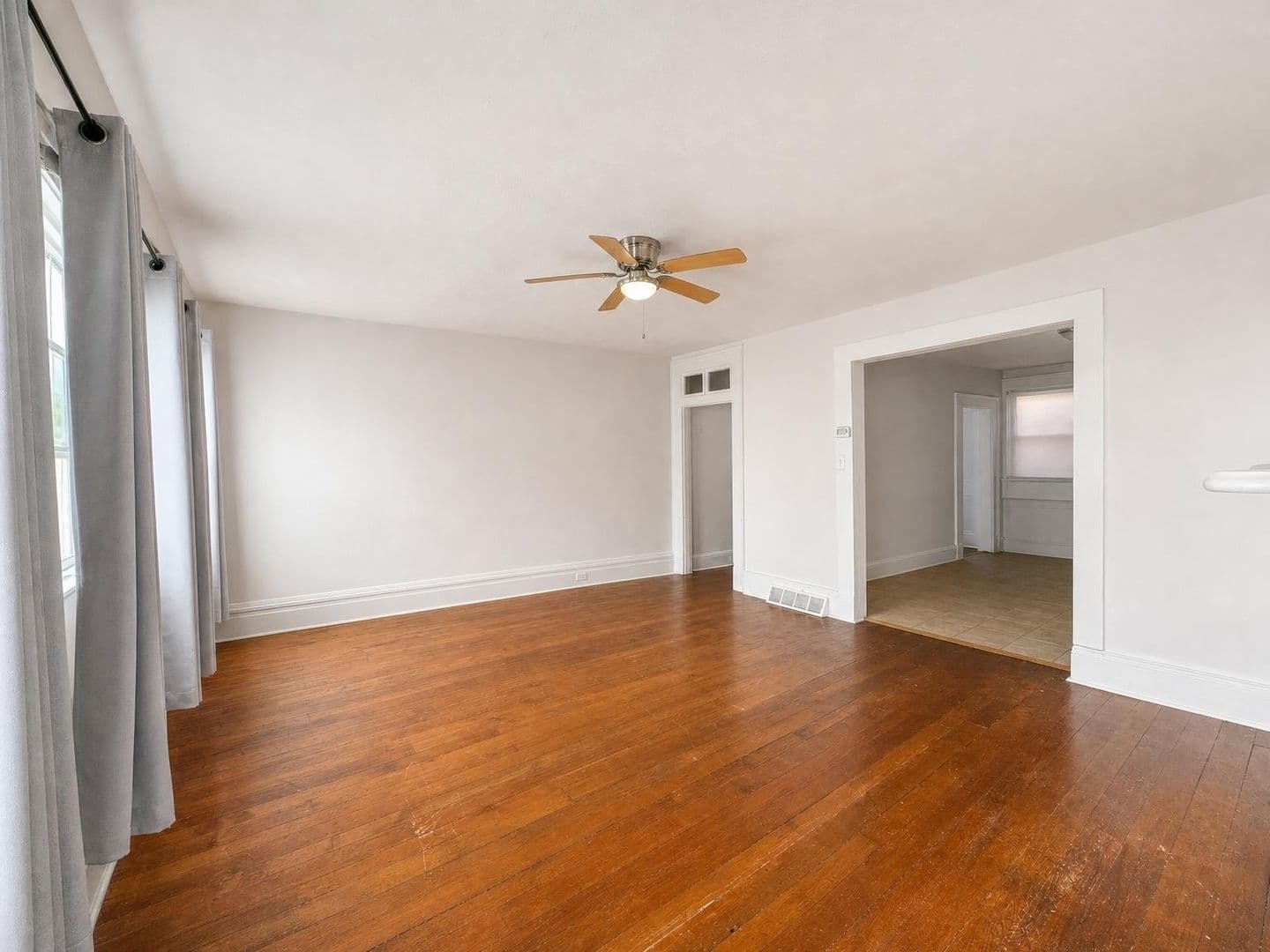 Pittsburgh Apartment: 1822 Niggel Street