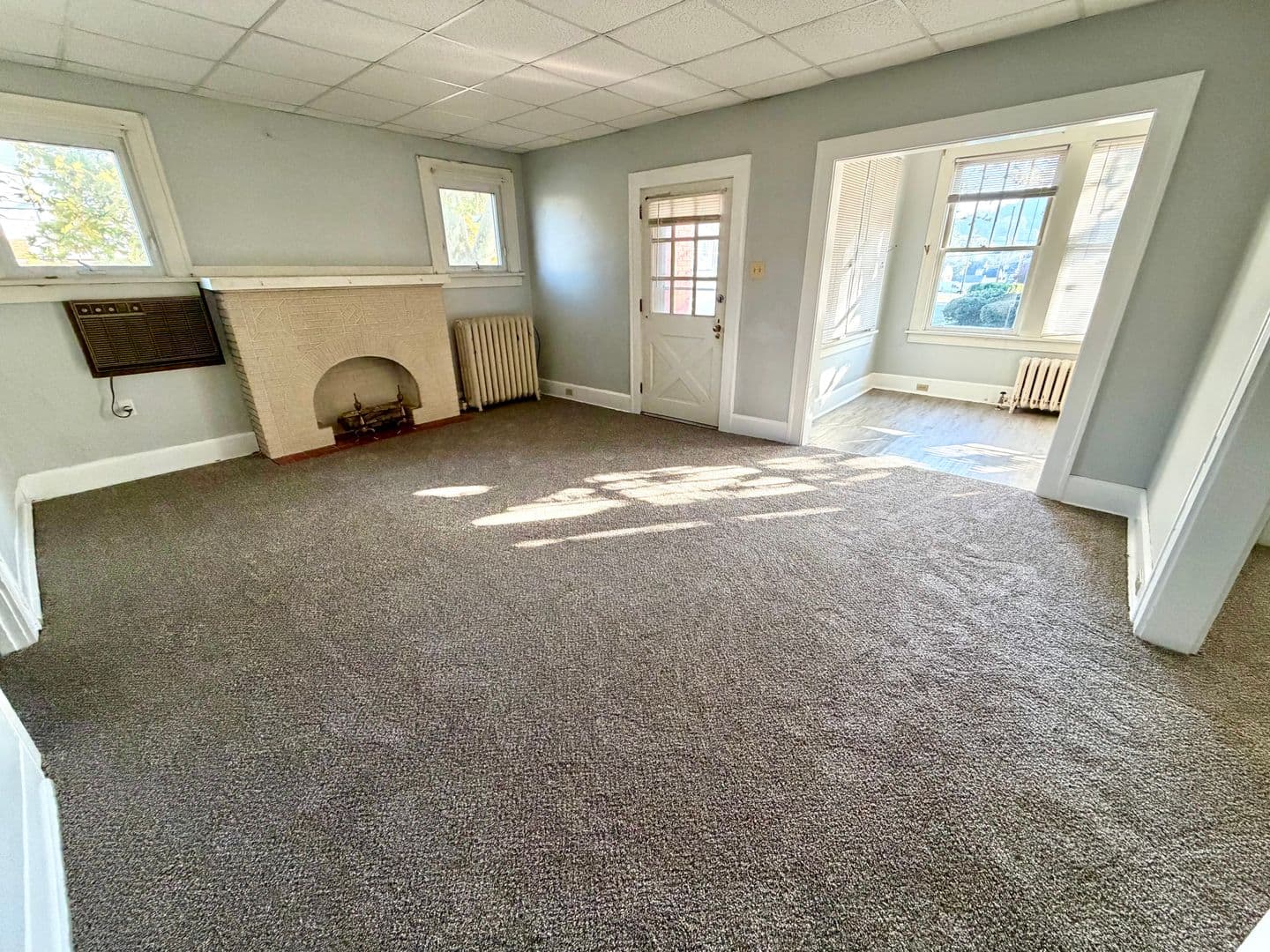 Beaver Falls Apartment: 3421 5th Avenue