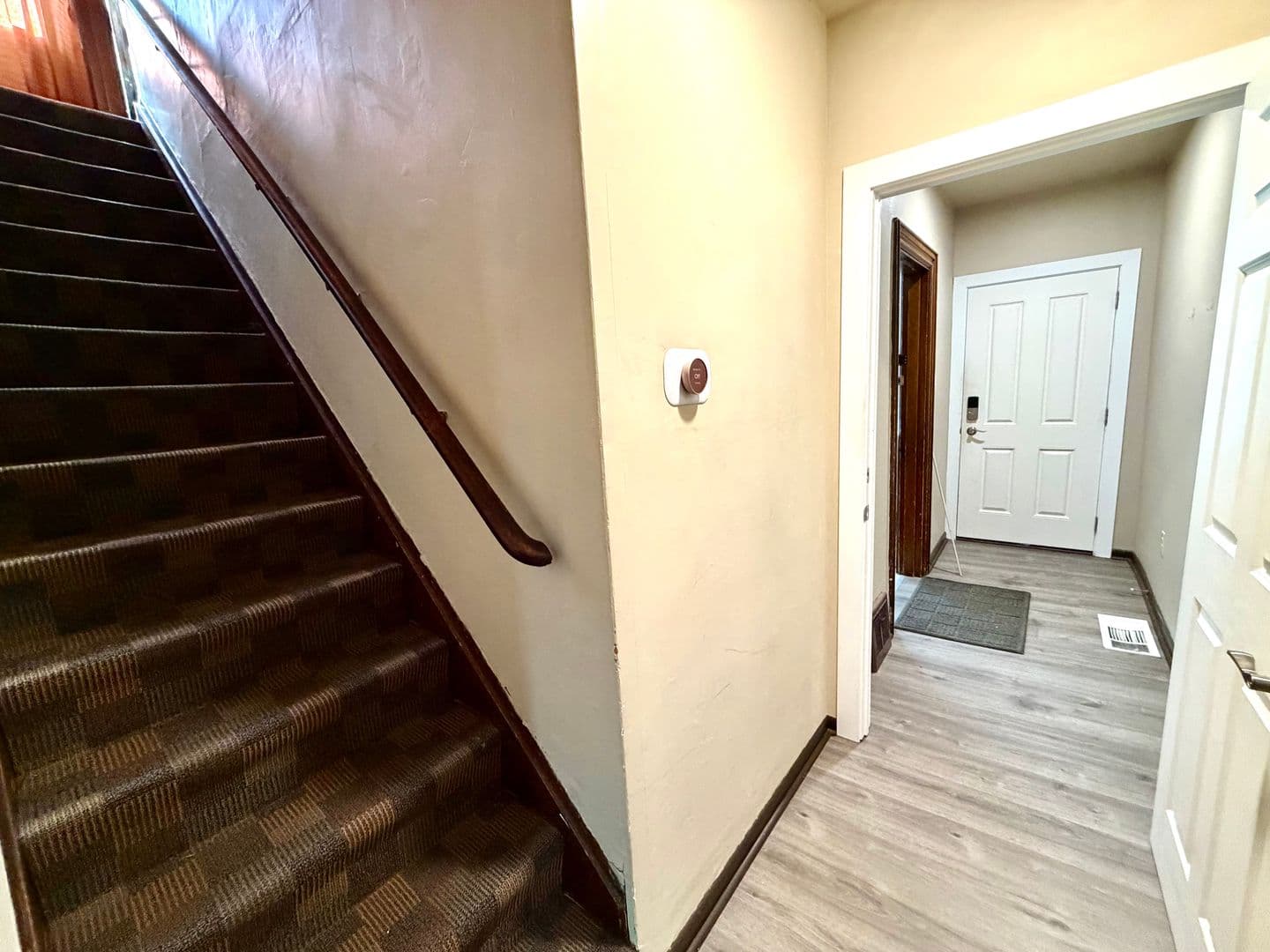 Pittsburgh Apartment: 114 Sedgwick Street