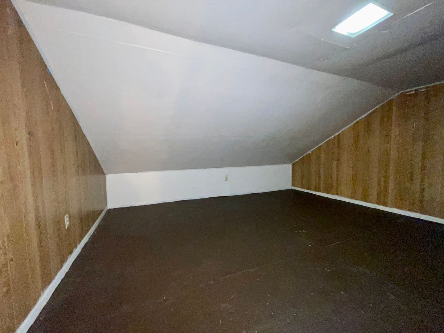Brackenridge Apartment: 726 7th Avenue