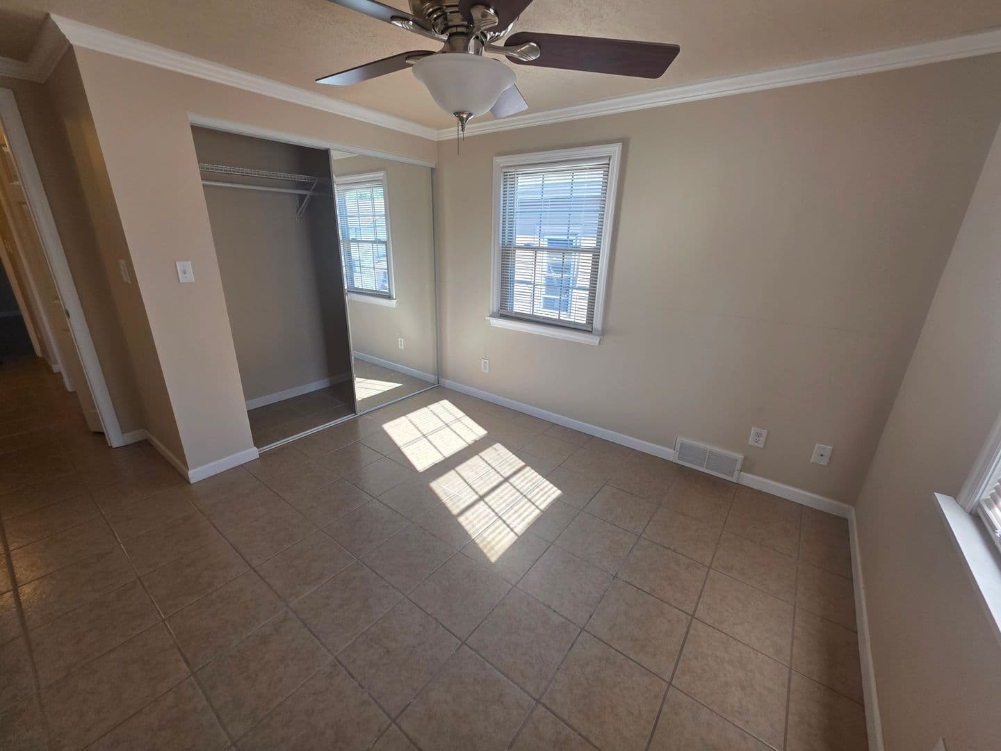 Pittsburgh Apartment: 7408 Yale Avenue