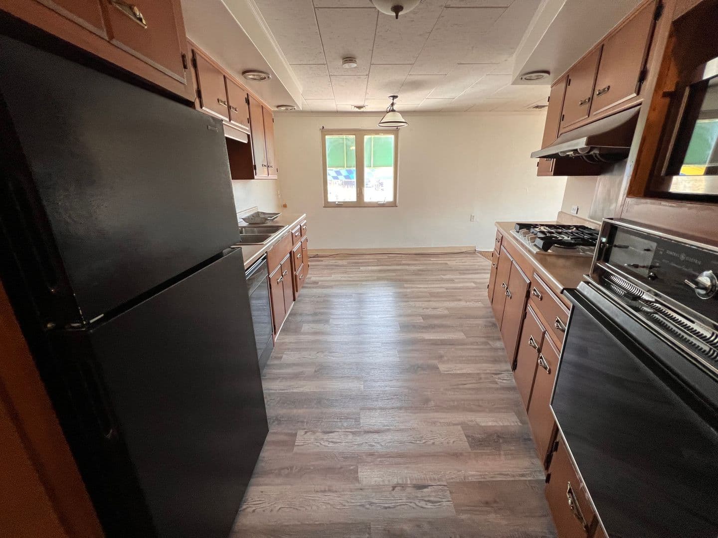 Ambridge Apartment: 810 Merchant Street