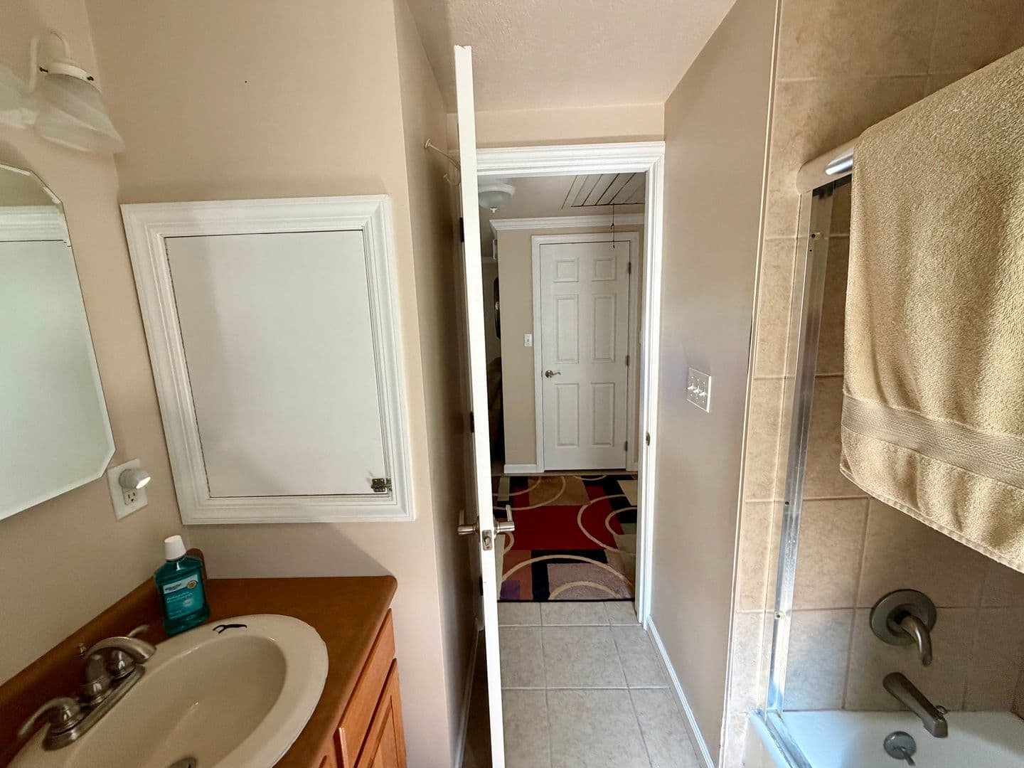 Pittsburgh Apartment: 7408 Yale Avenue