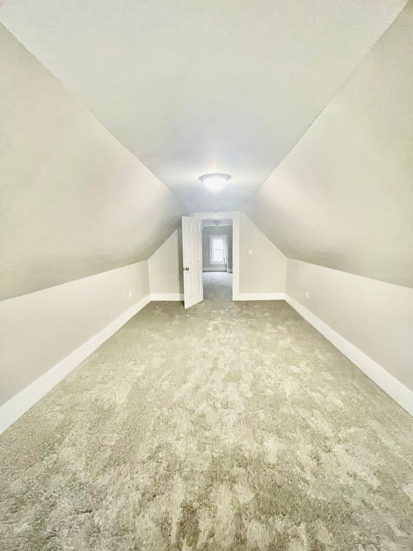 Pittsburgh Apartment: 120 Kathleen Street