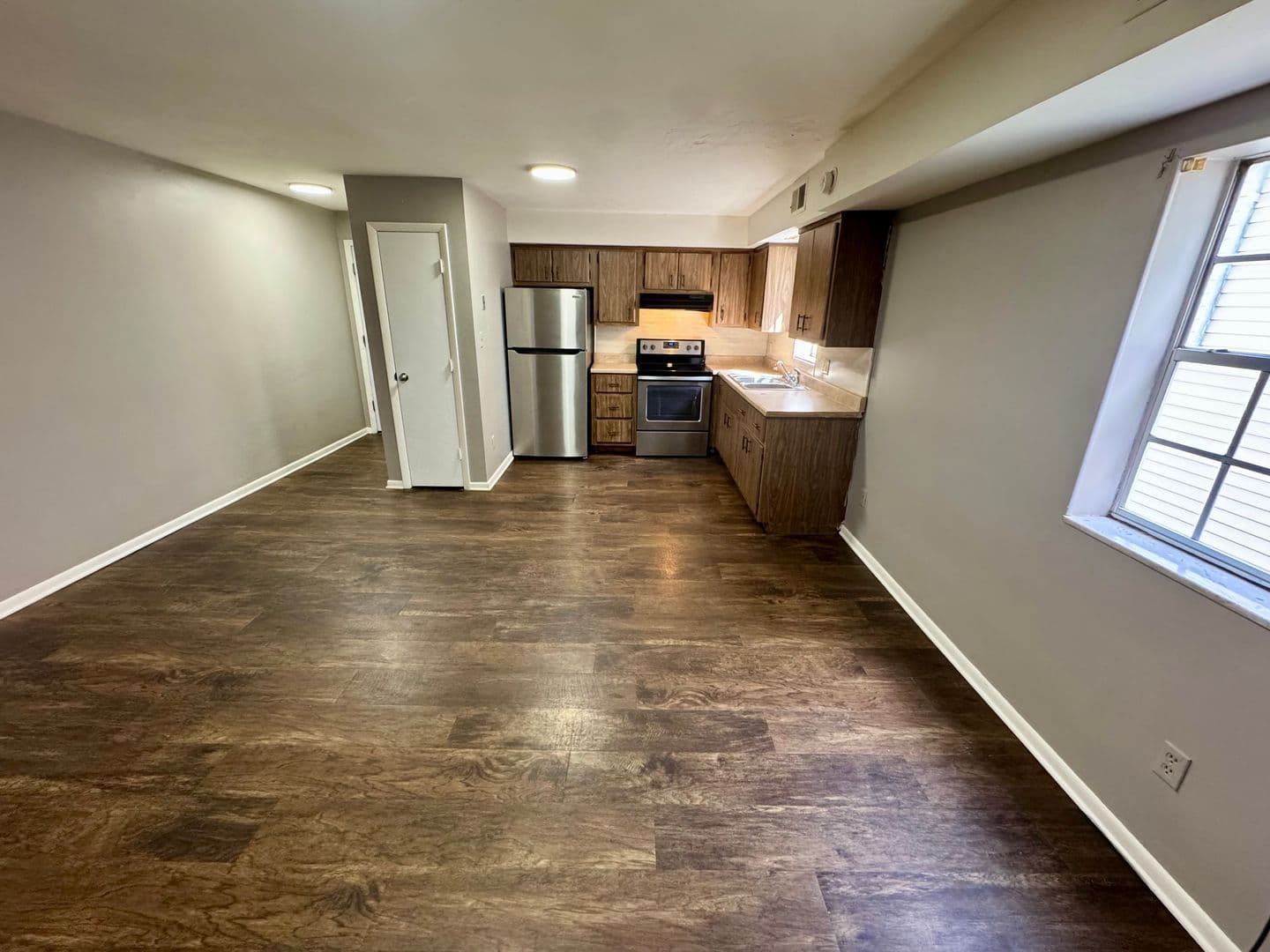 New Kensington Apartment: 542 5th Avenue