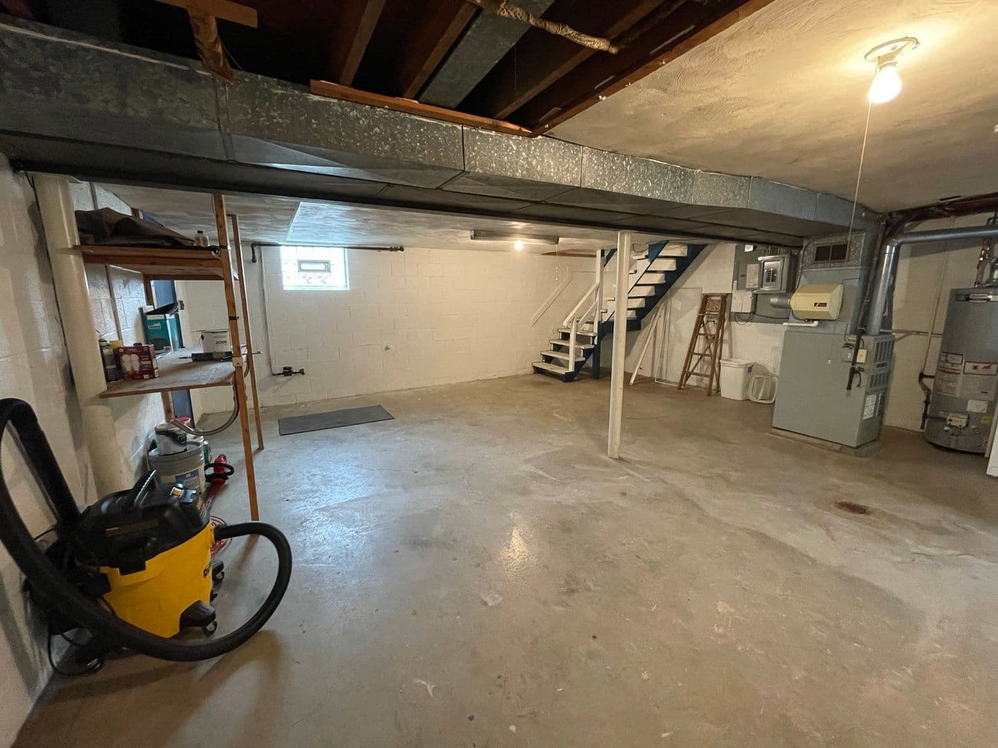 Pittsburgh House: 157 Merritt Avenue