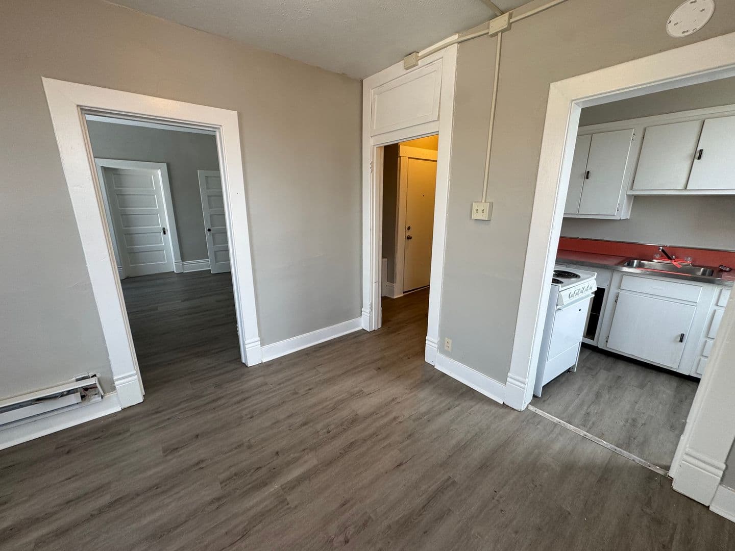 Homestead Apartment: 810 Amity Street