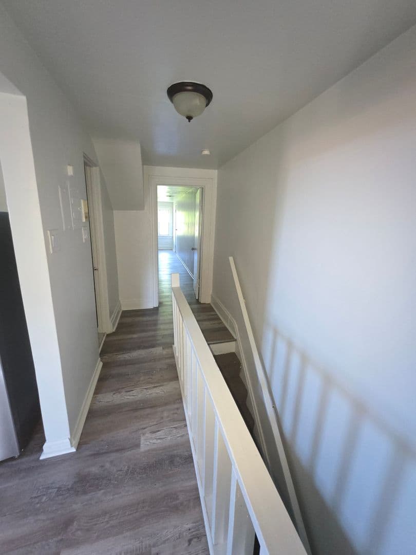 East Liberty Apartment: 621-623 Lincoln Avenue