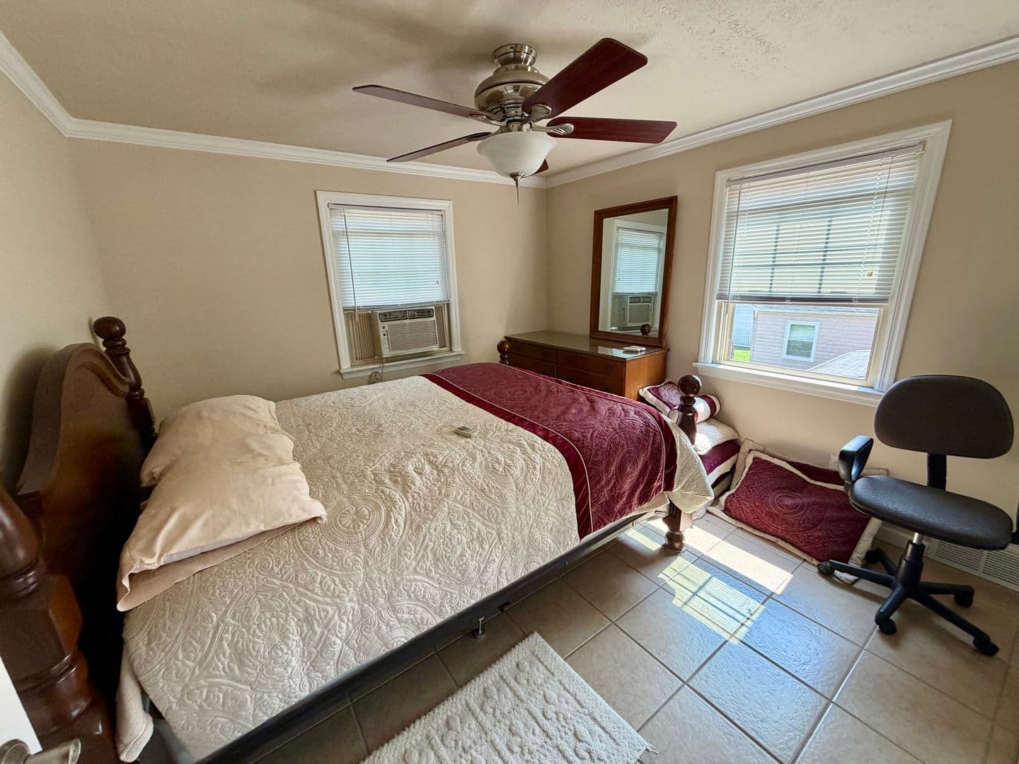 Pittsburgh Apartment: 7408 Yale Avenue
