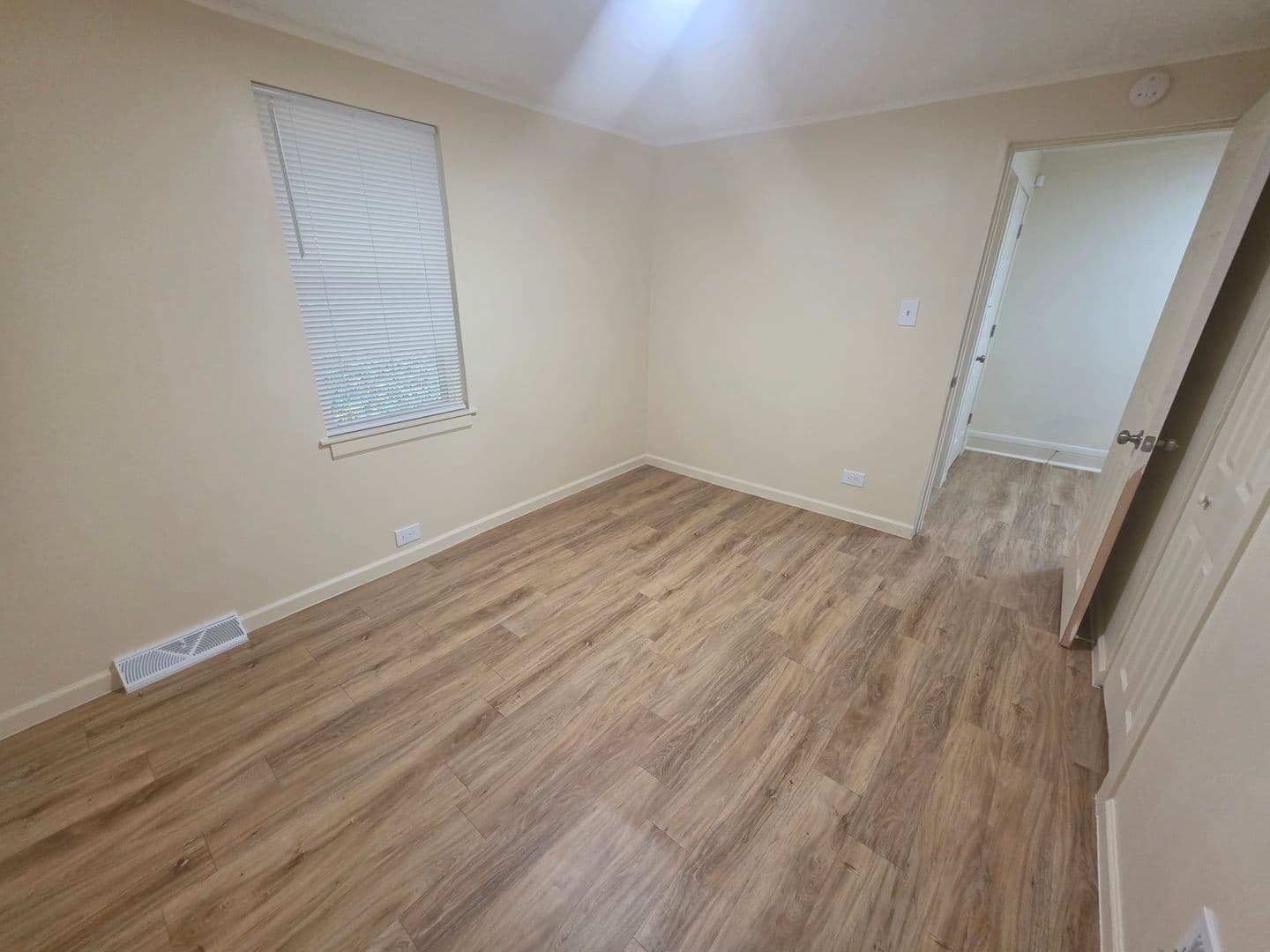 Clairton House: 821 N 6th Street