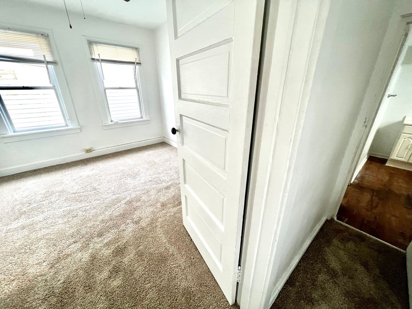 New Kensington Apartment: 1613 Fourth Avenue