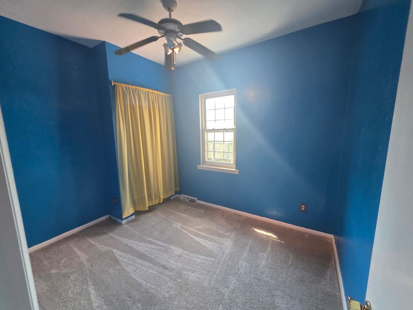 Pittsburgh House: 18 S 13th Street
