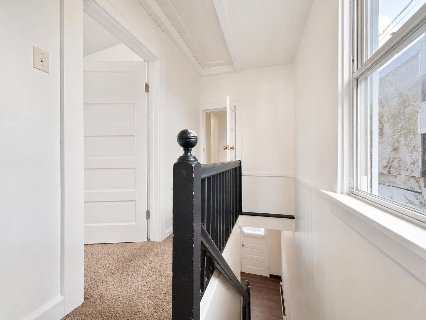 New Kensington Apartment: 1613 Fourth Avenue