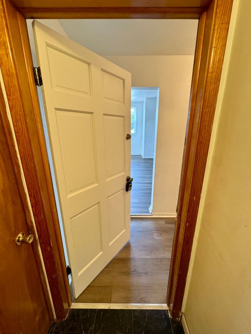 Cheswick Apartment: 212 North Highland Avenue