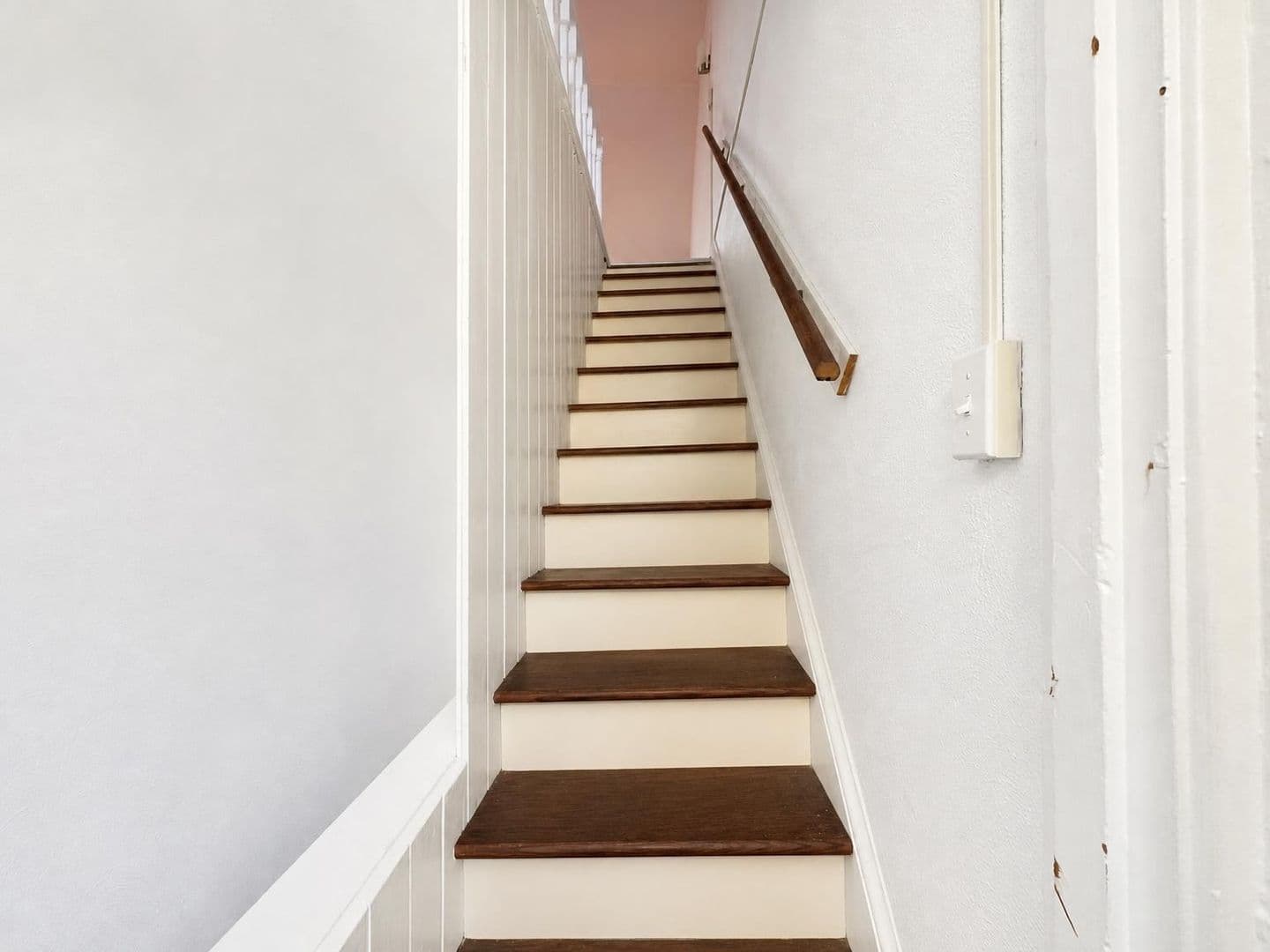 Pittsburgh Apartment: 1822 Niggel Street