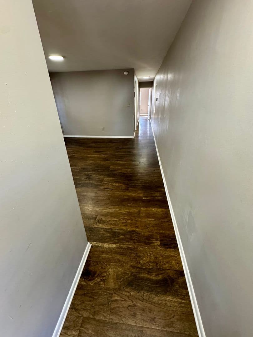 New Kensington Apartment: 542 5th Avenue
