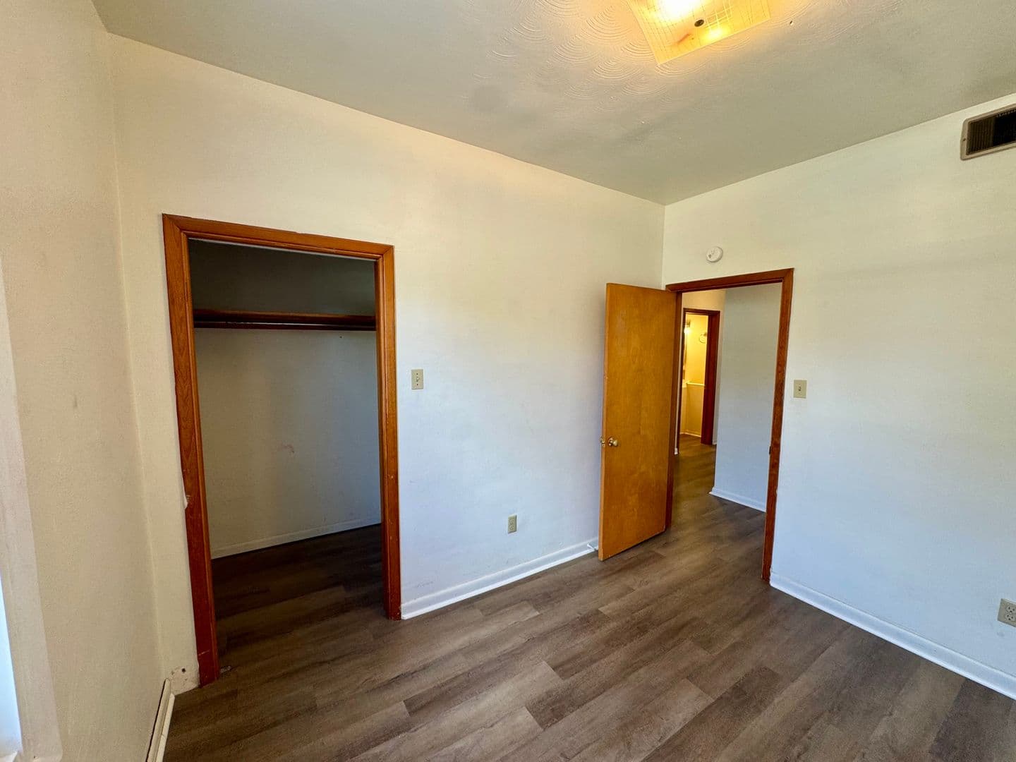 Cheswick Apartment: 212 North Highland Avenue